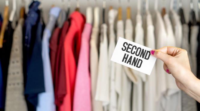 cumparat 3 dolari geaca magazin second hand comoara