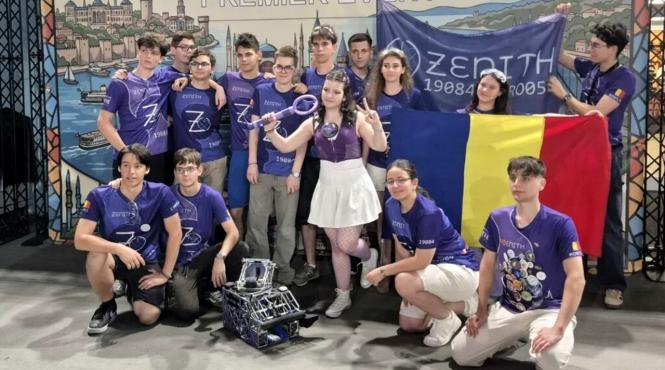 elevi robotica competitie