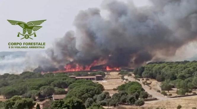incendii sardinia olbia aeroport zboruri redirectionate cagliari alghero
