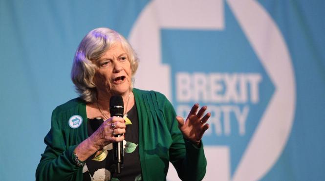 ann widdecombe nou suspect arestat ancheta crima