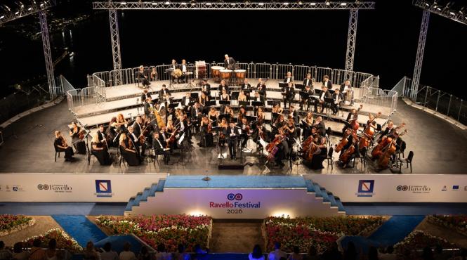 orchestra operei nationale bucuresti decorata cu medalia camerei deputatilor a republicii italiene concert de gala la ravello festival dirijat de daniel jinga in incheierea semestrului romanesc al anului cultural romania italia 2026