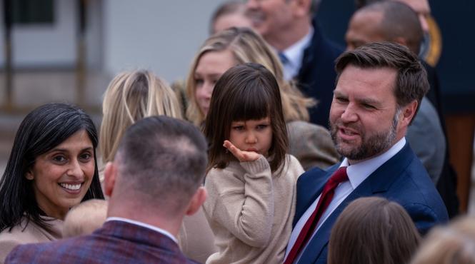 jd vance tata a patra oara