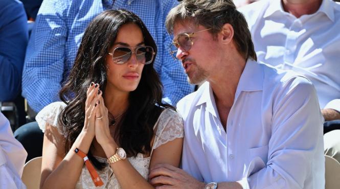de la brad pitt la jude law de ce barbatii celebrii aleg partenere mult mai tinere iubire sau goana dupa tinerete