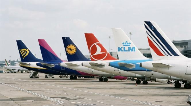 ue schimbare reguli companiile aeriene drepturi noi pasagerii 2027