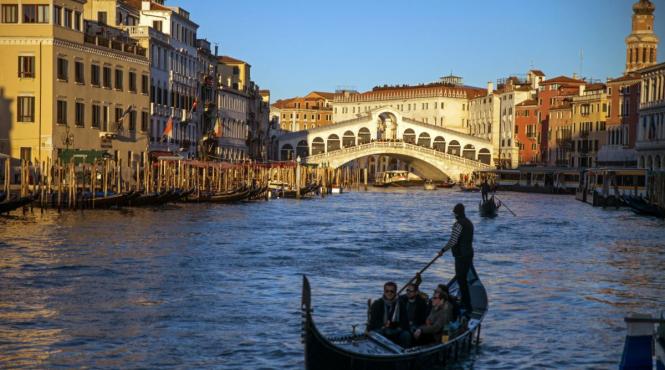 venetia secreta povesti ascunse oras dincolo atractiile celebre