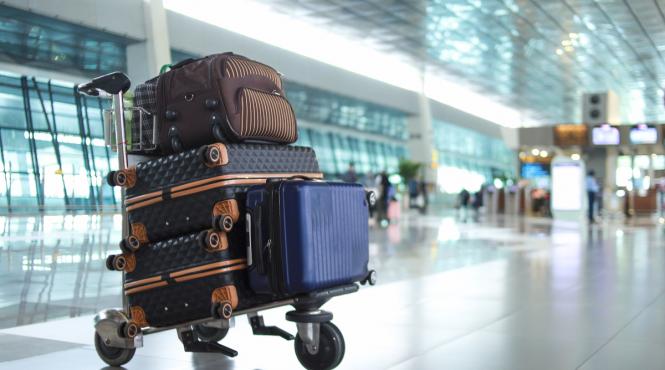 vesti bune turisti ue schimba regulile bagajelor avion ce va primi gratuit fiecare pasager