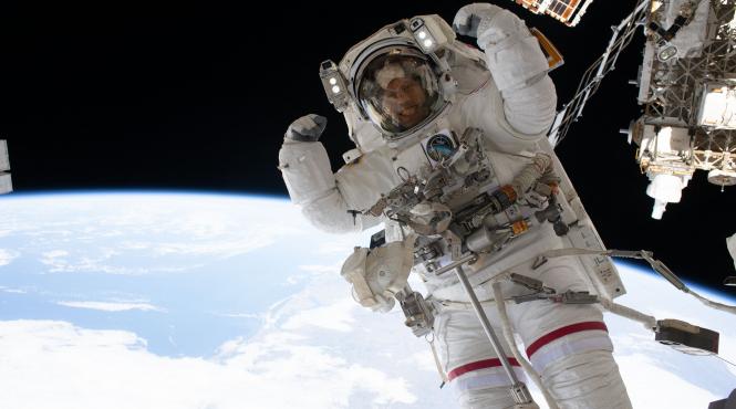echipajul spatial americano rus intors pamant opt luni statia spatiala internationala
