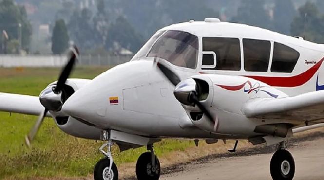 licitatie incredibila spania avion anii 50 scos vanzare pentru 10 euro