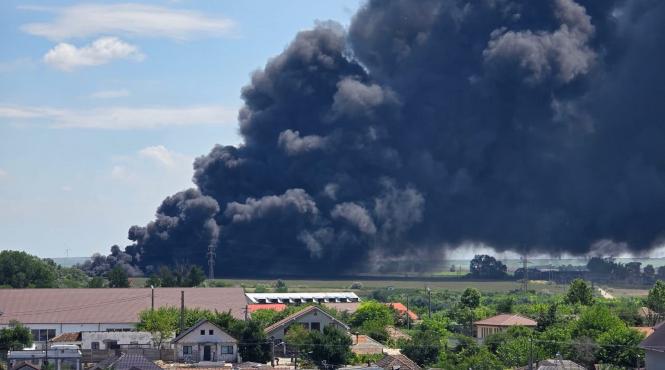 accident dn2a harsova autocisterna benzina incendiu buldoexcavator