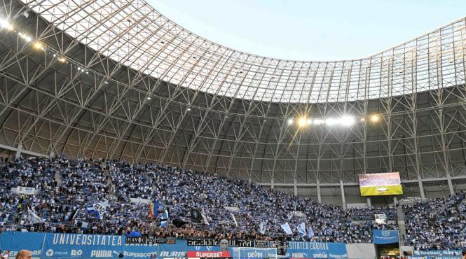 craiova a parasit liga campionilor un stadion plin si doar cativa fotbalisti