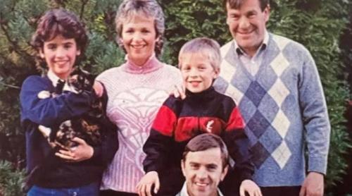 „Am invitat un om al străzii în casa noastră de Crăciun și a rămas cu noi 45 de ani”