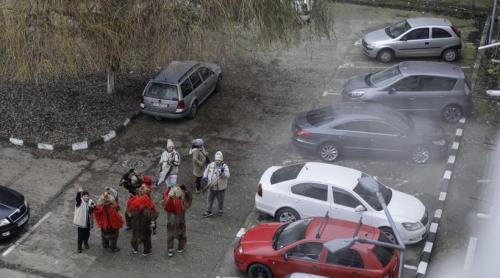 Colindător bătut cu bâta la Cluj pentru că nu știa versurile unei piese