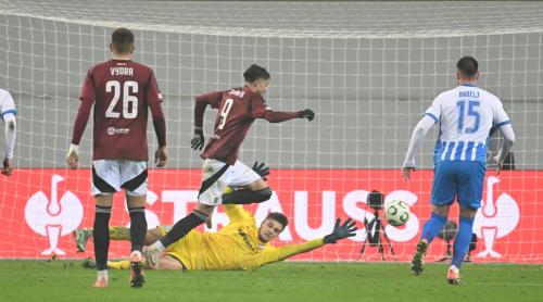 Cum se califică Universitatea Craiova în primăvara europeană din Conference League după 1 2 cu Sparta Praga! Oltenii tremură după golul încasat în minutul 90