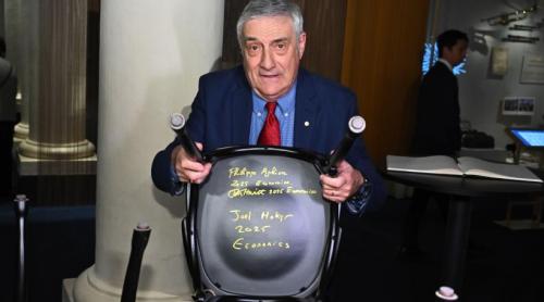 Mesajul unui economist laureat cu Premiul Nobel pentru europeni: „Nu vă mai faceți griji pentru creşterea economică şi distraţi vă”