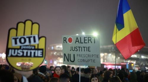 Mobilizare pentru un protest uriaș în Piața Victoriei: „Bolojan, te sună România”