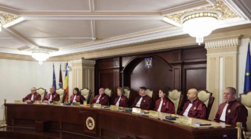 Ședința CCR privind pensiile magistraților a fost amânată pentru 16 ianuarie. Simina Tănăsescu: Doar eu aveam concediu, l am anulat azi