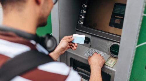 Angajatul care a primit, din greșeală, 330 de salarii, după care și a dat demisia, poate păstra banii, a decis instanța