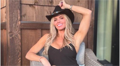 Campioana care a făcut furori în social media cu o ținută îndrăzneață: ”Arăți superb”