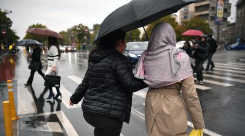 Doi cicloni din Mediterană schimbă vremea în România: ANM anunță ploi torențiale, vânt puternic și temperaturi peste normalul perioadei