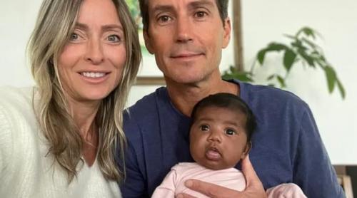 O femeie care a făcut fertilizare in vitro a născut un copil de culoare. Acuză spitalul că a încurcat embrionii