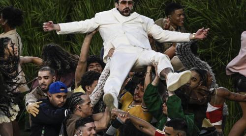 Ce s a întâmplat la concertul lui Bad Bunny de la Super Bowl. Detaliul pe care nimeni nu l a observat