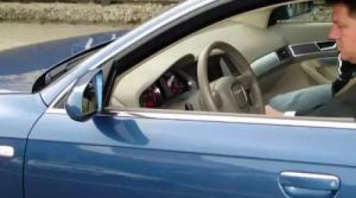 Cu cât a fost vândută mașina de protocol a fostului președinte Klaus Iohannis. Licitația a pornit de la 1.000€