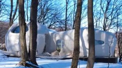 Destinaţia de poveste aleasă de îndrăgostiţi pentru a sărbători Valentine's Day.  O noapte costă 1.300 de lei