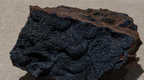 Japonia a descoperit 16 milioane de tone de pământuri rare, care ajung până la 780 de ani. A treia cea mai mare rezervă din lume