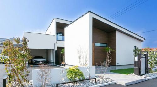 Japonia duce ideea Italiei cu case de 1€ mai departe și oferă gratis locuințe străinilor. Ce se poate cumpăra cu 10€ și în ce condiții