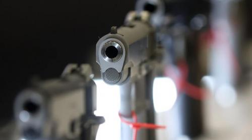 Un american din Texas s a certat cu fiica sa de 23 de ani din cauza lui Trump. A scos pistolul și a împușcat o în piept