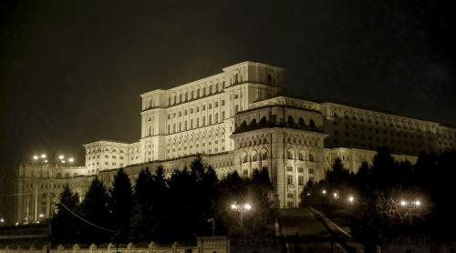 O angajată a Senatului a mers la CAR să ceară un împrumut și a ajuns condamnată pentru înșelăciune. Rețeaua creditelor frauduloase din Parlament