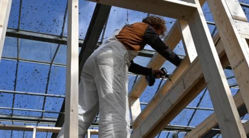 Un cuplu fără nicio experiență în construcții și a făcut o casă de la zero cu ajutorul ChatGPT, în Olanda. Au, totuși, un sfat prețios