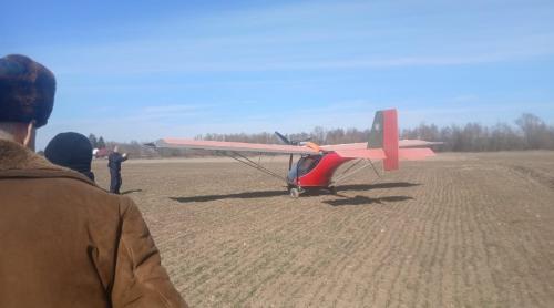 Un ucrainean a fugit de război cu un avion privat, a intrat ilegal în spațiul aerian al României și a aterizat pe un câmp, la Suceava