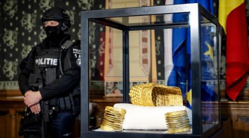 Cum arată acum coiful de la Coțofenești și cele două brățări dacice, furate și recuperate în Olanda