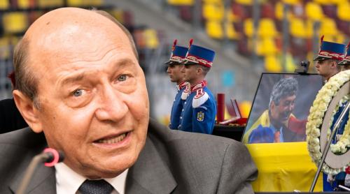 De ce Mircea Lucescu va fi îngropat cu onoruri militare la Cimitirul Bellu. Traian Băsescu, prezent la priveghi, a jucat un rol important. Video