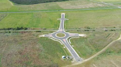 Giratoriul de 1,3 milioane de euro care nu duce nicăieri și turnul de observare care are sub un metru înălțime: proiectele eșuate ale lui Viktor Orban