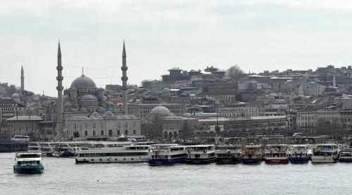 Invazie românească în Antalya. Dependența de all inclusive: jumătate de milion de turiști iau cu asalt Turcia