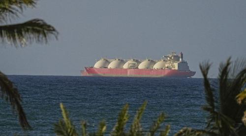 Iranul anunță deschiderea totală a Strâmtorii Ormuz pentru navele comerciale, dar cu o condiție esențială