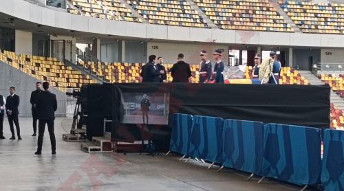 LIVE /  Sicriul lui Mircea Lucescu a ajuns la Arena Naţională! Răzvan Lucescu şi familia, alături de „Il Luce”. Update