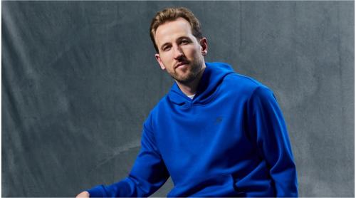 Milionarul care are un conac de 24 de milioane de euro, similar cu Palatul Buckingham. Are piscină, cinematograf și sală de sport