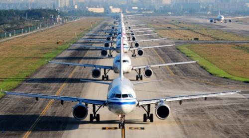 O altă companie aeriană își suspendă activitatea pe timpul verii și anulează toate zborurile