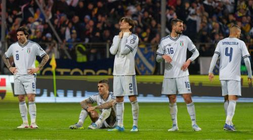 Tragedie italiană completă! Care e cuțitul răsucit în rana cvadruplei campioane mondiale, care vede al treilea Mondial consecutiv la televizor