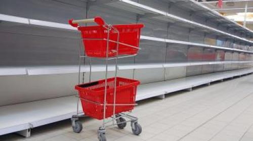 Alertă alimentară în peste 200 de magazine din România din cauza unei bacterii. Ce produs contaminat a fost retras de la raft