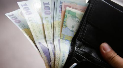 DOCUMENT. Ce prevede noua lege a salarizării. Cel mai mare salariu va fi de 32.800 de lei. Vor exista 12 grade salariale