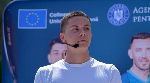 Gestul emoționant făcut de David Popovici pentru un copil cu mâna în ghips: „Mi am rupt mâna la fotbal!”