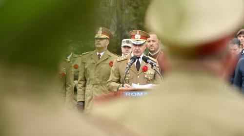Reacția MApN după publicarea legii salarizării care stabilește salariul șefului Armatei mult sub cel de deputat