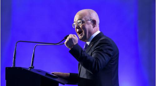 Emil Boc nu are milă de sportivii ruși după ce s au retras de la Cupa Mondială de la Cluj: „Nu putem sta ziua cu Uniunea Europeană și noaptea cu Rusia în pat!”