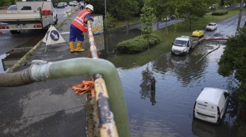 Ce înseamnă că Bucureștiul este 75% "impermeabil". Capitalei îi va lua 20 de ani să și adapteze infrastructura la noua climă