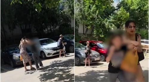 Imagini șocante cu o femeie care își bate fiica pe stradă, la Constanța. Când trecătorii intervin, le strigă: „Luați o și creșteți o!”