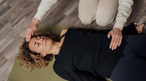 Ce este Reiki? 6 mituri și realități explicate pe înțelesul tuturor